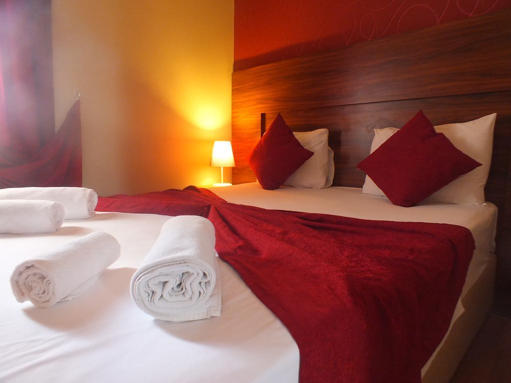 Somya Hotel Gebze Esterno foto